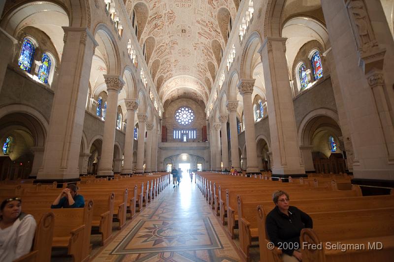 20090828_212637 D300.jpg - Interior, Sainte Anne de Beaupre